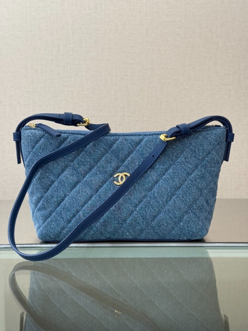Chanel 26SS Clutch with Leather Strap Denim and Calfskin AP5322 denim blue