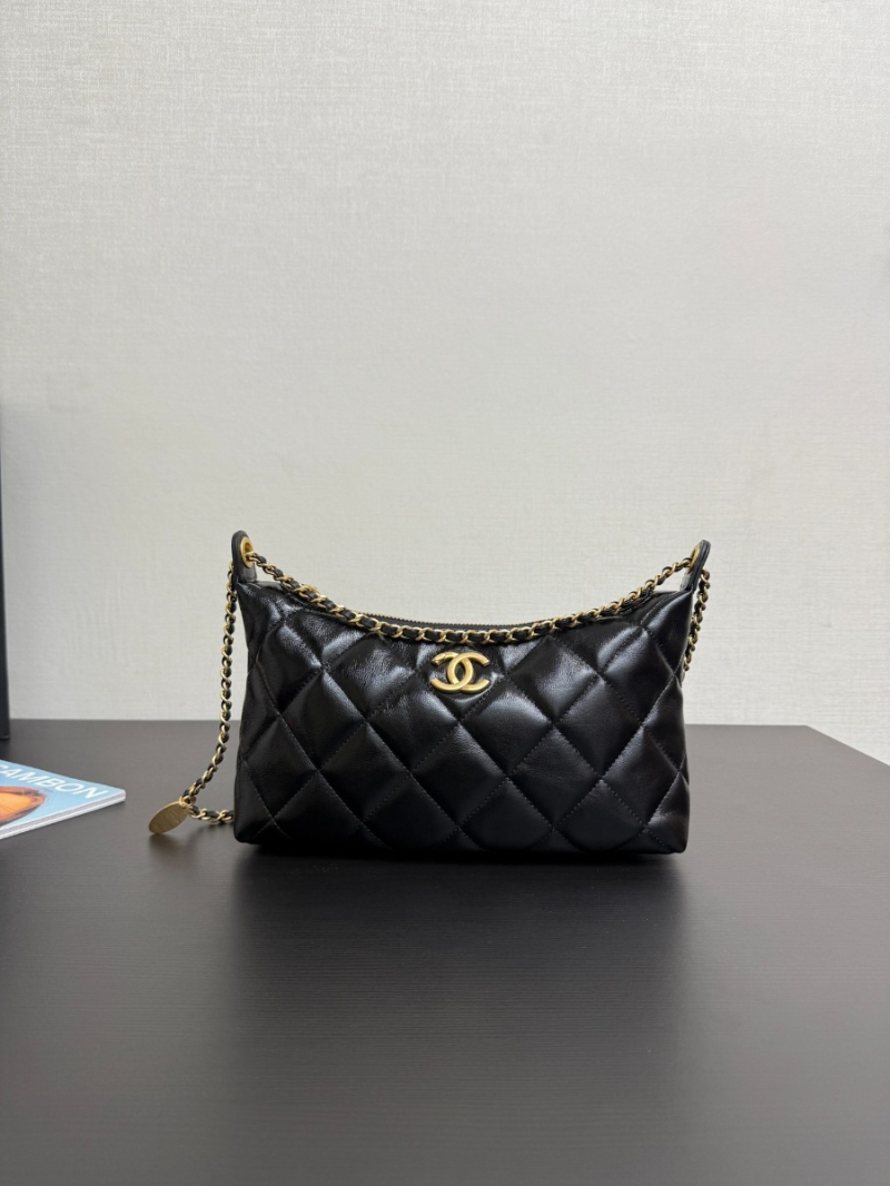 Chanel SS25 Hobo Handbag in Lambskin AS5528 Black