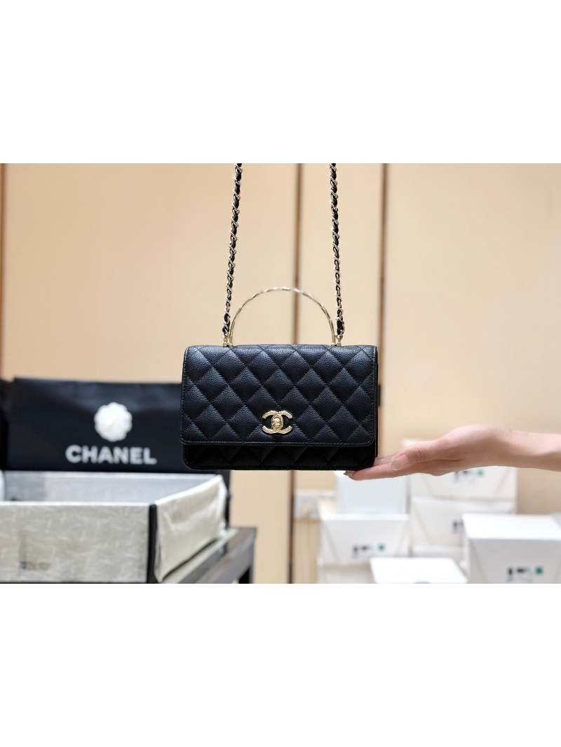 Chanel Coco Crush WOC with Top Handle Grained Calfskin AP4579