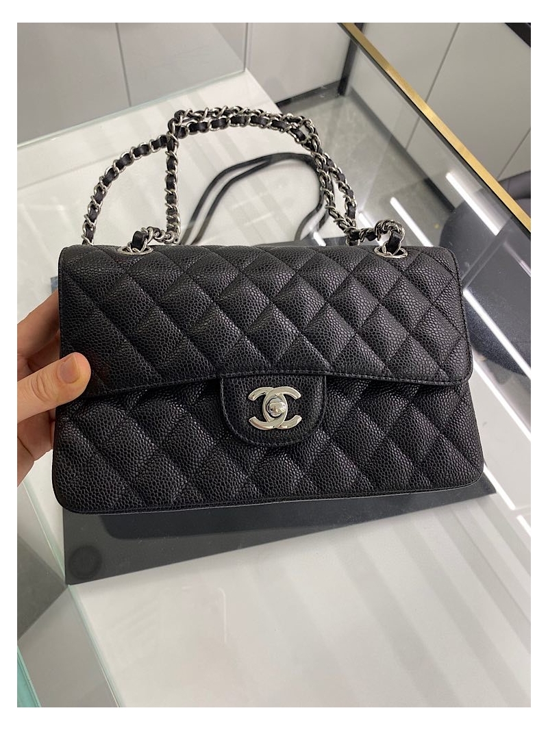 Chanel Small Classic Double Flap Bag 23cm Caviar Black
